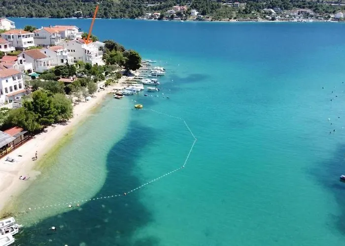 D&d Grubisic Apartman Grebastica